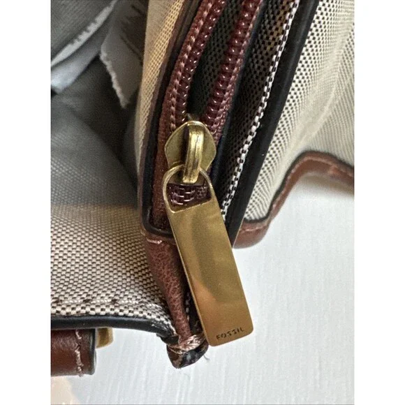 Fossil Heritage Mini Flap Crossbody Bag Brown Leather  EUC - Picture 11 of 16